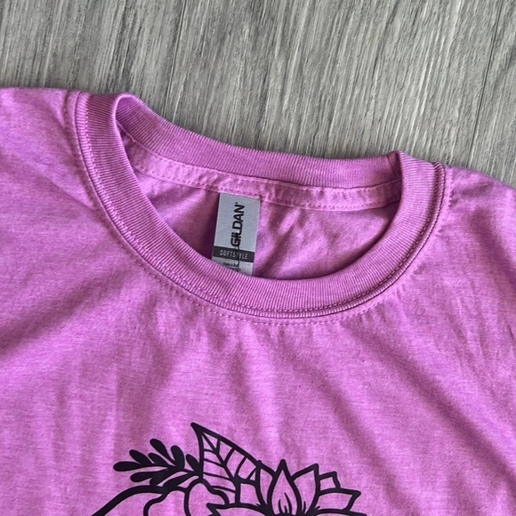 Lavender and Black Spring Flower Graphic Tee - Picture 3 of 5